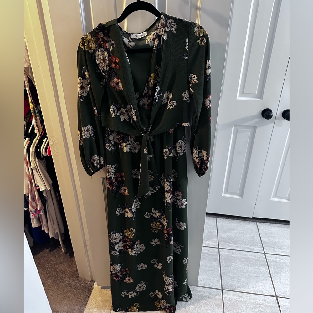Gorgeous She & Sky maxi dress
